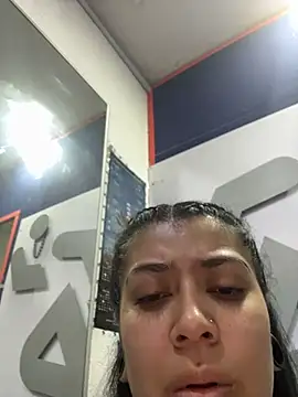 emilyjohanson online show from March 16, 5:17 pm