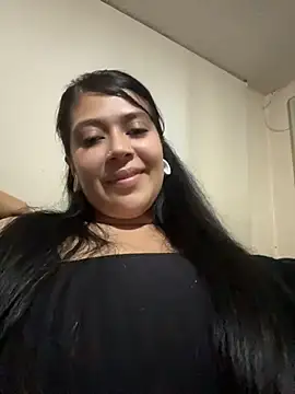 emilyjohanson online show from May 3, 6:41 am