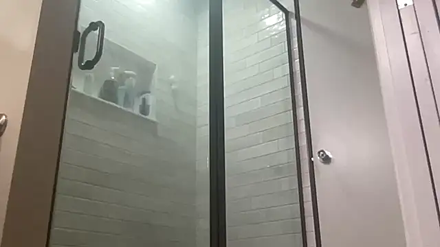 Snapshot of bryanerix chatting on September 29, 10:14 pm bryanerix online show from September 29, 10:14 pm