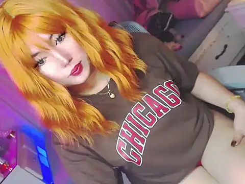 HOTnWILDalice online show from April 30, 3:46 am