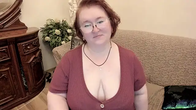 leiamillersonn online show from October 10, 7:02 pm