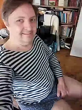 Snapshot of Pokaz2020 chatting on July 12, 10:39 am Pokaz2020 online show from July 12, 10:39 am