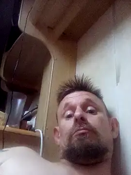 Snapshot of Skody31 chatting on December 3, 5:53 am Skody31 online show from December 3, 5:53 am