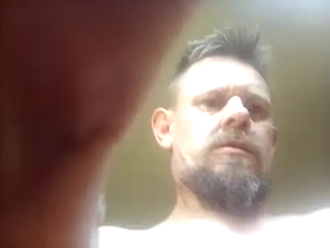 Snapshot of Skody31 chatting on December 10, 1:00 pm Skody31 online show from December 10, 1:00 pm
