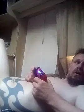 Snapshot of Skody31 chatting on January 7, 11:45 pm Skody31 online show from January 7, 11:45 pm