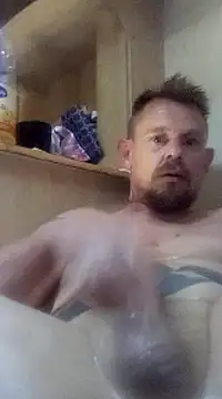 Snapshot of Skody31 chatting on February 22, 12:27 am Skody31 online show from February 22, 12:27 am