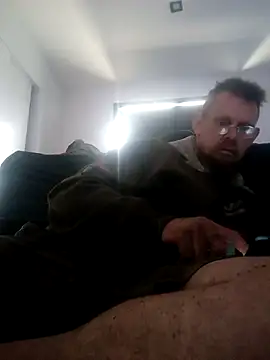 Snapshot of Skody31 chatting on November 3, 8:32 pm Skody31 online show from November 3, 8:32 pm