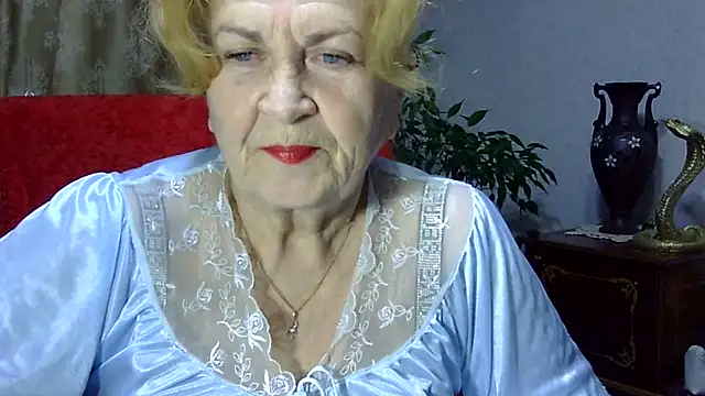 Snapshot of Emma52610 chatting on January 24, 12:20 pm Emma52610 online show from January 24, 12:20 pm