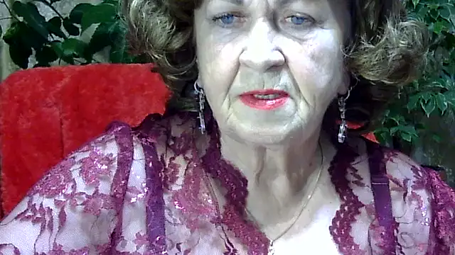 Emma52610 online show from November 25, 3:23 pm