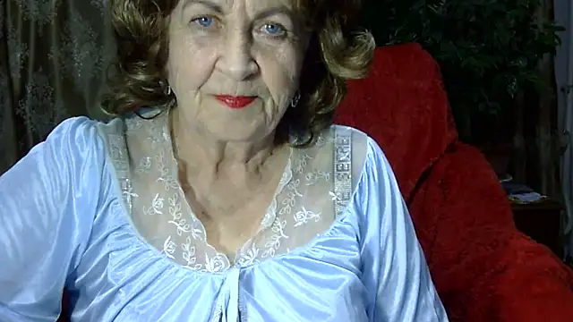 Emma52610 online show from March 15, 5:30 pm