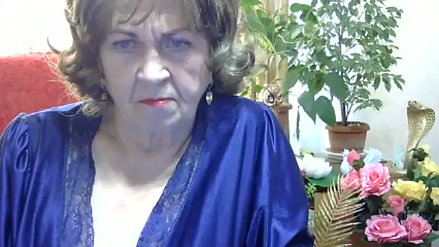 Emma52610 online show from April 29, 7:23 am