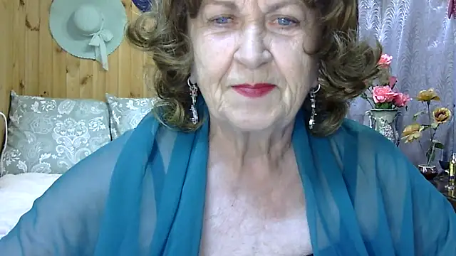 Emma52610 online show from June 3, 4:23 pm