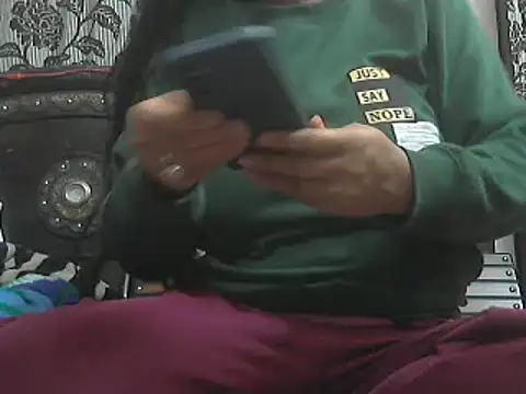 prettyindiandoll online show from December 12, 2:00 pm