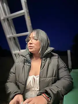 Snapshot of DannaaMeliza chatting on January 7, 4:48 pm DannaaMeliza online show from January 7, 4:48 pm