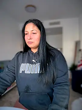 Snapshot of DannaaMeliza chatting on November 29, 10:51 am DannaaMeliza online show from November 29, 10:51 am