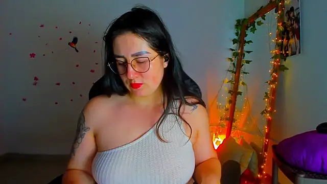 Susan Foxx online show from November 6, 7:59 pm