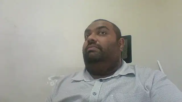 Snapshot of FatCockBoySL chatting on May 14, 5:36 am FatCockBoySL online show from May 14, 5:36 am