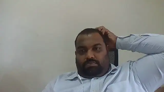 Snapshot of FatCockBoySL chatting on June 1, 5:20 am FatCockBoySL online show from June 1, 5:20 am
