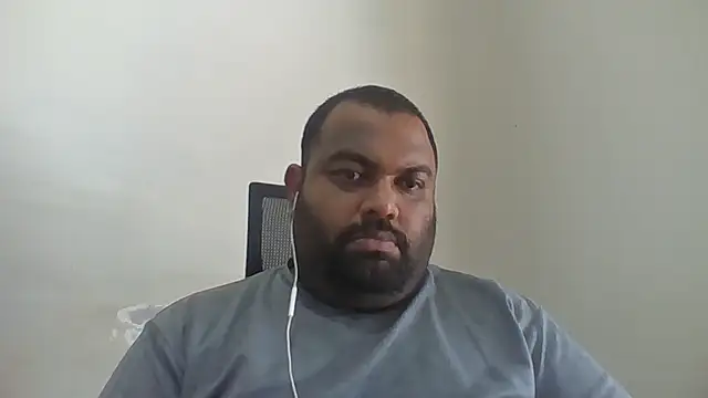 Snapshot of FatCockBoySL chatting on June 6, 6:29 am FatCockBoySL online show from June 6, 6:29 am