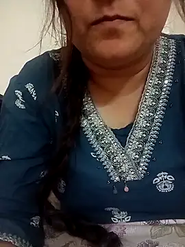 naughtymadam online show from March 15, 7:36 am