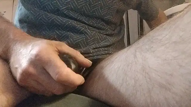 ROBERT0516 online show from December 1, 12:32 pm