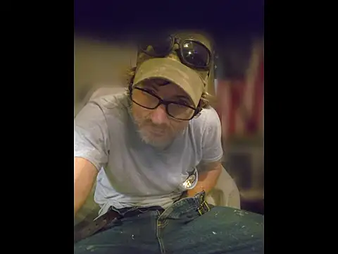 Snapshot of ROBERT0516 chatting on June 25, 10:03 pm ROBERT0516 online show from June 25, 10:03 pm