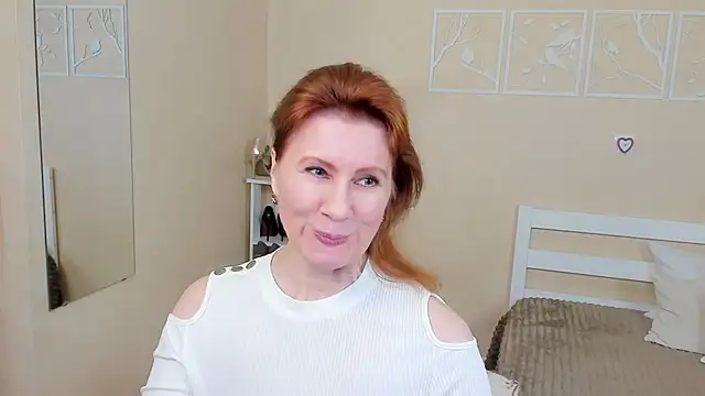 Snapshot of FoxySophia chatting on February 26, 11:20 am FoxySophia online show from February 26, 11:20 am