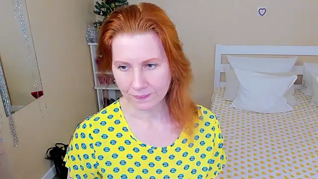 FoxySophia online show from January 12, 12:05 am