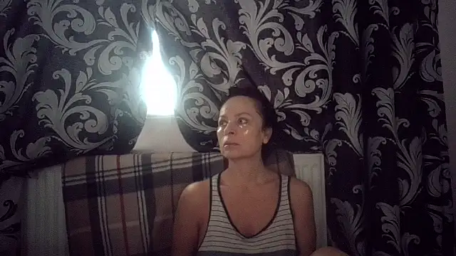 Snapshot of LindaStarS chatting on November 16, 6:08 am LindaStarS online show from November 16, 6:08 am