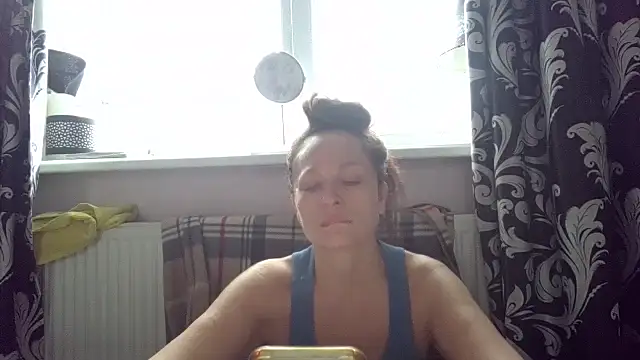 LindaStarS online show from February 27, 6:02 am