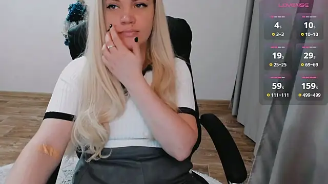 AllAboutLoveXx online show from January 15, 10:06 am