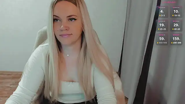 Snapshot of AllAboutLoveXx chatting on June 30, 5:19 am AllAboutLoveXx online show from June 30, 5:19 am