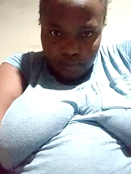 Snapshot of sexybigboobz chatting on May 21, 12:17 am sexybigboobz online show from May 21, 12:17 am