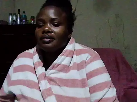 Snapshot of sexybigboobz chatting on June 6, 1:11 am sexybigboobz online show from June 6, 1:11 am