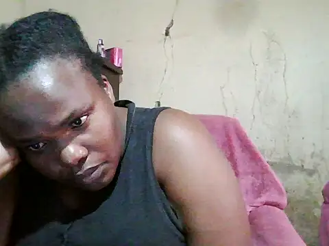 Snapshot of sexybigboobz chatting on June 14, 2:19 pm sexybigboobz online show from June 14, 2:19 pm