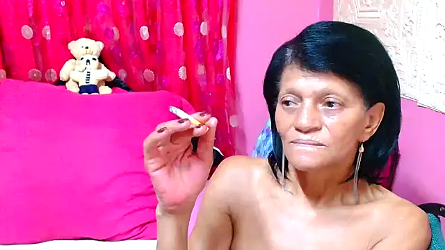 SLUTTYROXY online show from February 7, 6:14 am