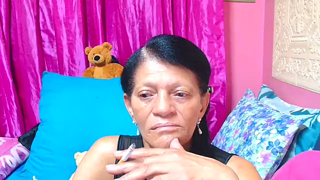 SLUTTYROXY online show from March 18, 2:36 am