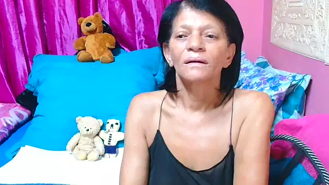 SLUTTYROXY online show from March 20, 3:02 am