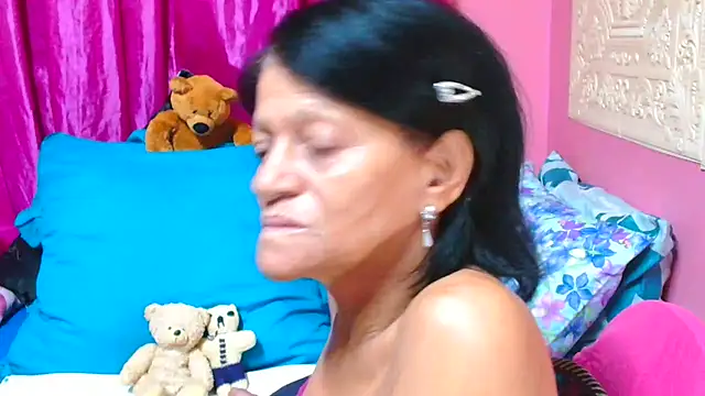 SLUTTYROXY online show from March 22, 10:28 am