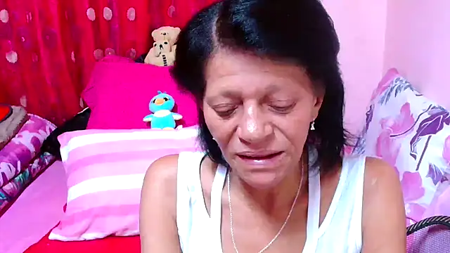 SLUTTYROXY online show from October 28, 6:32 pm