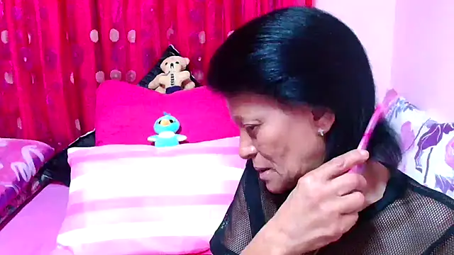 SLUTTYROXY online show from October 29, 6:53 pm