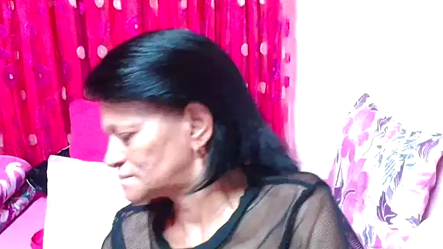 SLUTTYROXY online show from November 8, 2:45 am