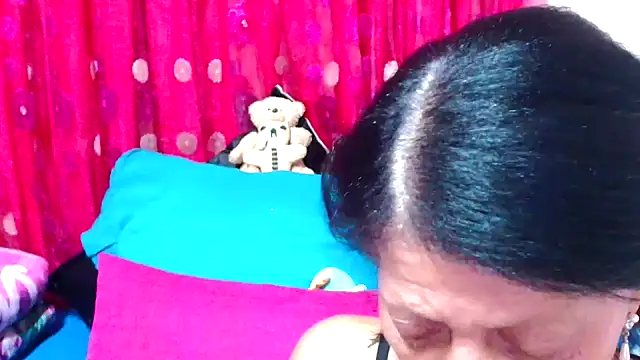 SLUTTYROXY online show from November 16, 5:24 am