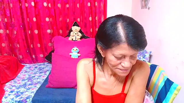 SLUTTYROXY online show from April 29, 6:03 pm