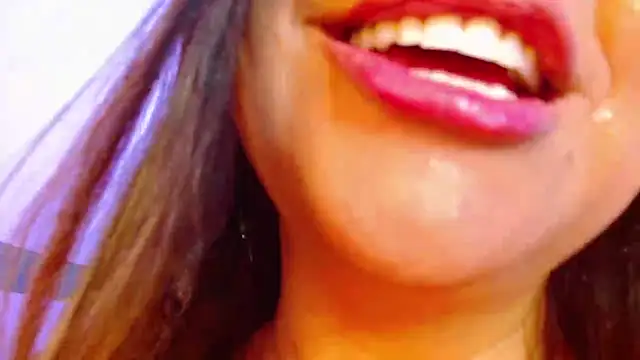 Snapshot of susan_hicks chatting on July 2, 12:11 pm susan hicks online show from July 2, 12:11 pm