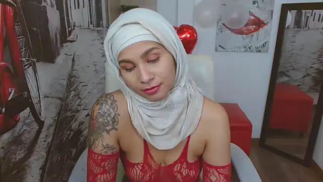 Shay  lee online show from February 26, 2:15 am