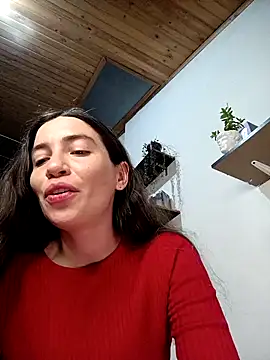 Snapshot of loveuu-bae chatting on December 14, 12:11 am loveuu-bae online show from December 14, 12:11 am