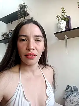 Snapshot of loveuu-bae chatting on January 14, 9:41 pm loveuu-bae online show from January 14, 9:41 pm