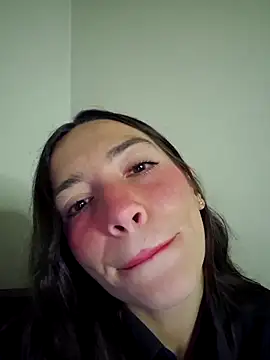 Snapshot of loveuu-bae chatting on October 10, 12:42 am loveuu-bae online show from October 10, 12:42 am