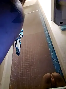 UncutHammer69 online show from October 30, 9:33 am